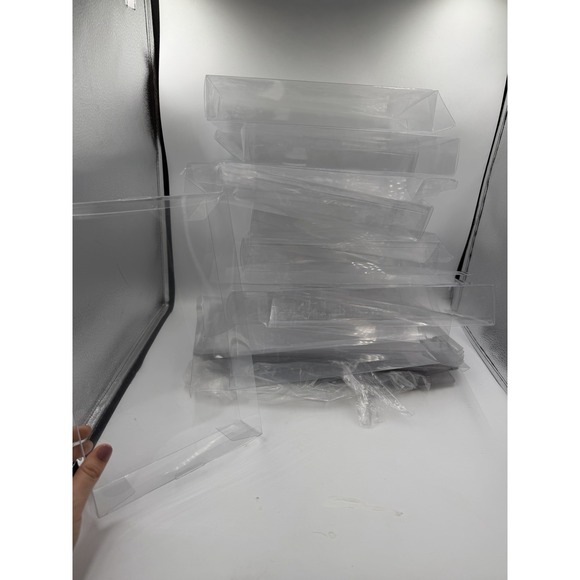 Lot Of 50+ CLEAR PLASTIC DISPLAY CASE BOX COLLECTIBLES 11.5" X 7.25" X 2" - Picture 3 of 10